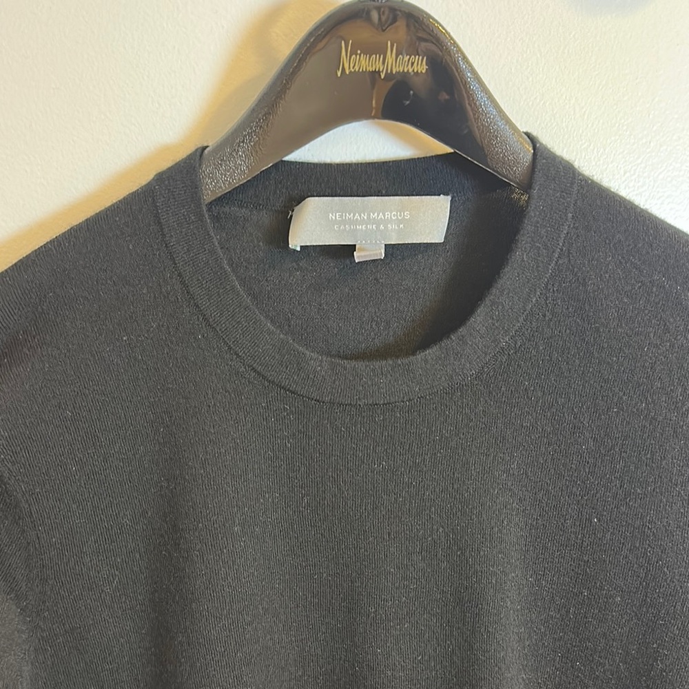 Neiman Marcus Black Cashmere and Silk Blend Sweater for Men